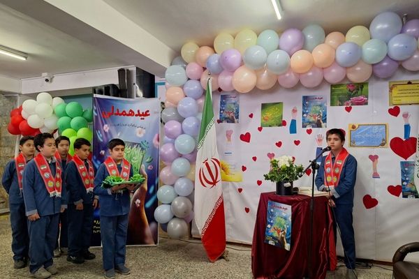 جشن نیکوکاری در دبستان شاهد استاد شهریار