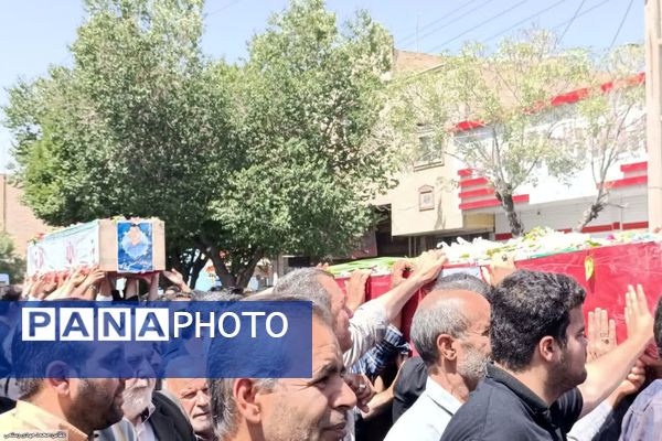 مراسم تشییع پیکر شهدای شهرضا در پی تجاوز ددمنشانه رژیم صفاک صهیونسیتی 