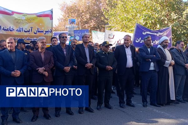 راهپیمایی سیزده آبان در شهرستان نیشابور