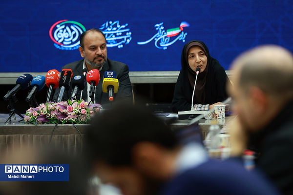 نشست خبری معاون پرورشی و فرهنگی وزیر آموزش‌وپرورش