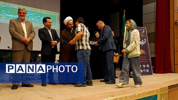  رونمایی از چهار کتاب در شب شعر خلیل‌آباد