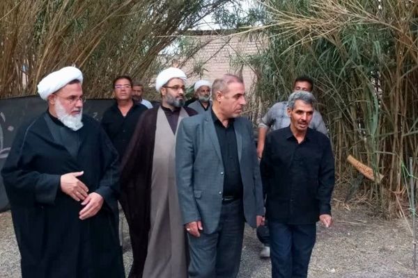 افتتاح نمایشگاه «غنچه‌های خونین» جعفریه قم با رویکرد عملیات «وعده صادق۳»
