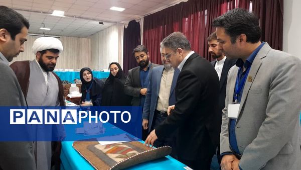 بازدید معاون فرهنگی پرورشی خراسان رضوی از دبیرخانه جشنواره فرهنگی هنری فردا 