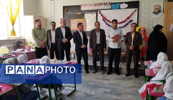 مراسم جشن شکوفه‌ها در ناحیه یک زنجان
