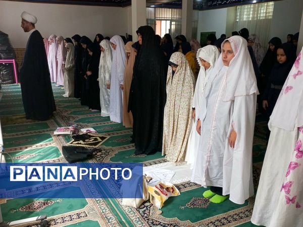 زنگ نیایش همراه با بهار علم و دانش در مدرسه شهید جواهری دو