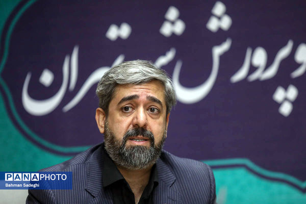 مراسم تجلیل از دانش آموز خبرنگاران شهر تهران
