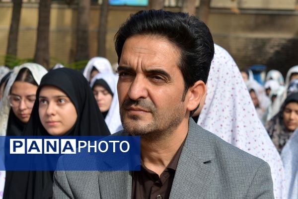 نماز باران، همخوانی زمین و آسمان در دبیرستان ولایت بهارستان‌دو