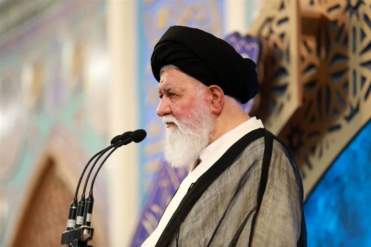 مقاومت ملت ایران ادامه عاشورا و ضامن اقتدار انقلاب اسلامی است