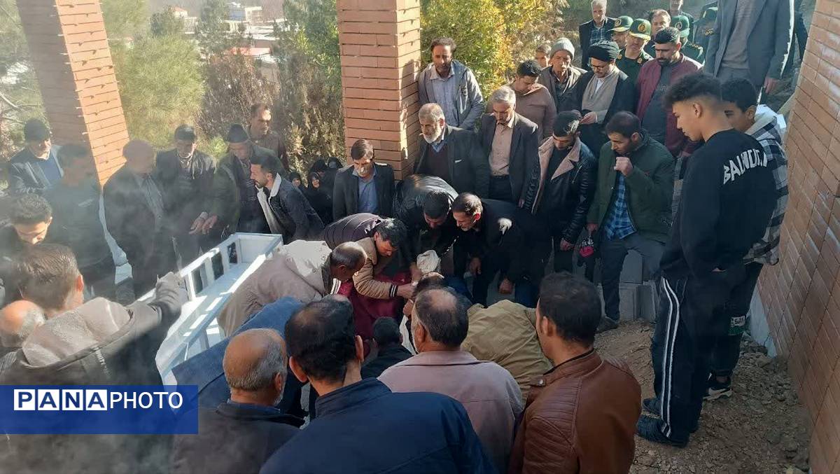 تشییع مادر شهید روستای یاسه چای با حضور گسترده مردم