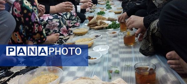 بانوان فدافن  زمزمه‌های ایمان در خلوت نورانی اعتکاف مسجد جامع