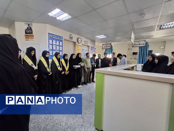 تبریک دانشآموزان پیشتاز صالح آباد به پرستاران