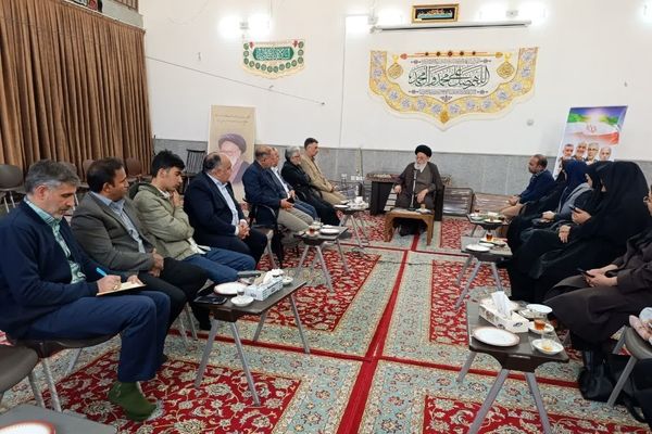 دومین نشست «رسانه در محضر علما» در یزد برگزار شد