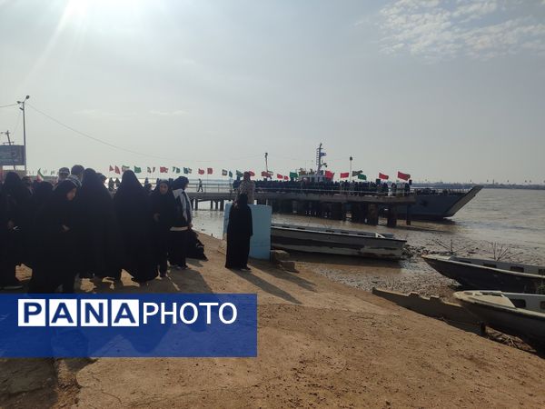 کاروان‌ دانش‌آموزی دختران در راهیان نور یادمان شهدای شلمچه