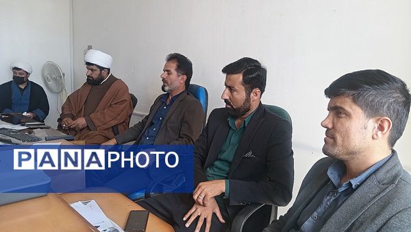 جلسه برنامه‌های حوزه پرورشی آموزش‌ و پرورش در بخش دیشموک