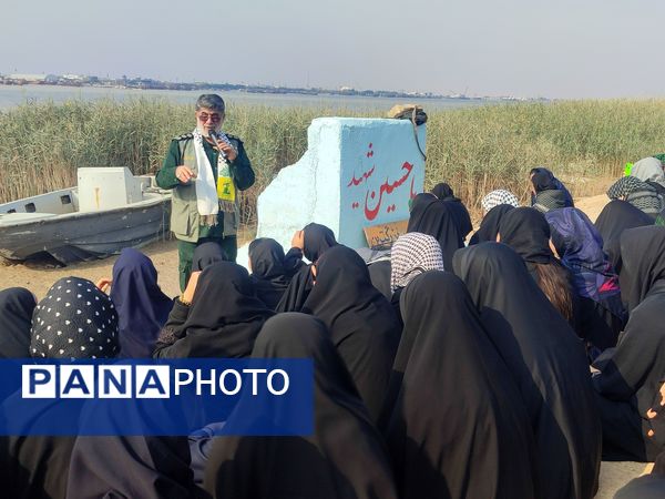 کاروان‌ دانش‌آموزی دختران در راهیان نور یادمان شهدای شلمچه
