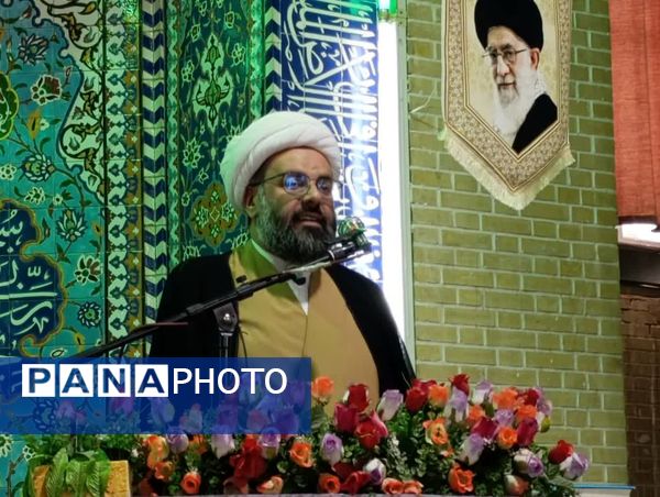 تجلی پیوند مدرسه و مسجد 