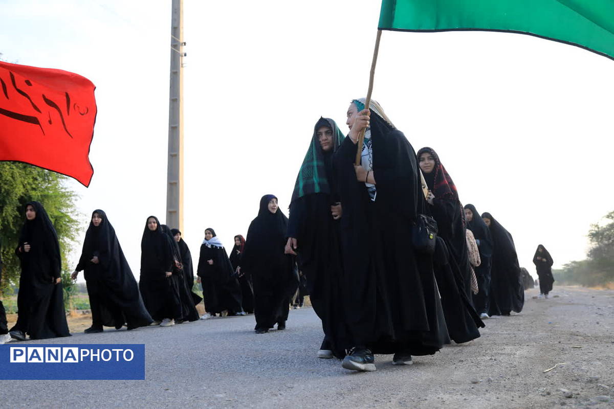 حال و هوای دختران هنرستانی قم در بازدید از یادمان‌های عملیاتی جنوب کشور