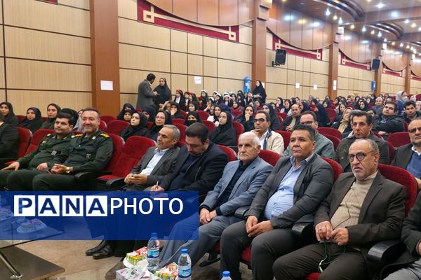 آیین تجلیل از ۷۰ رتبه برتر و ۱۸ مقام برتر یازدهمین جشنواره خوارزمی