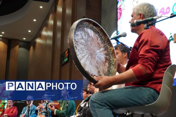 جشن بزرگ لبخند ویژه توانخواهان استان در بیرجند
