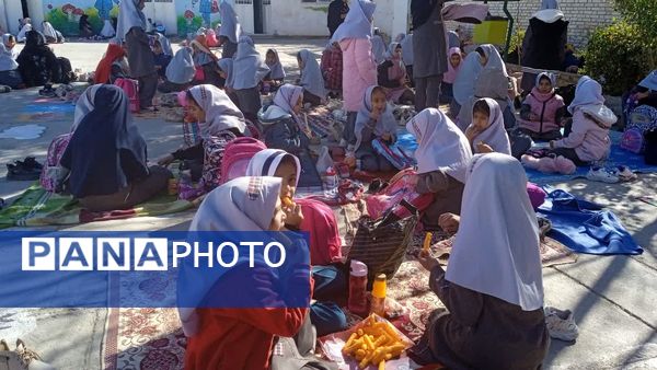 سیزده آبان در قاب مدرسه 