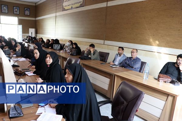 کارگاه توانمندسازی معاونین و مربیان پرورشی مدارس ابتدایی ناحیه ۴ کرج