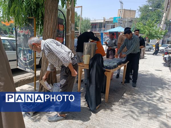 بازگشت امام جمعه از سفر مکه و استقبال گرم مردم فارسان