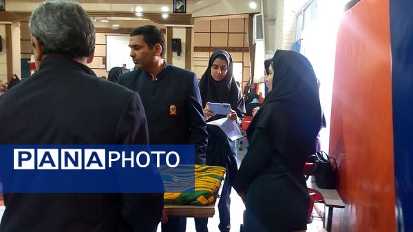 حضور خادمین حرم مطهر امام رضا (ع) در دبیرستان نمونه محبوبه محبی نیشابور 