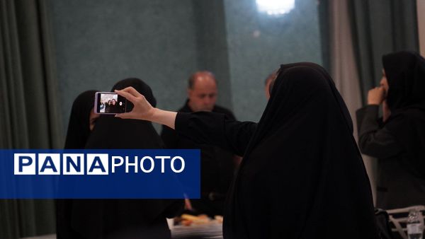 آیینه‌ تلاش کارمندان دانشگاه فردوسی مشهد(۲)
