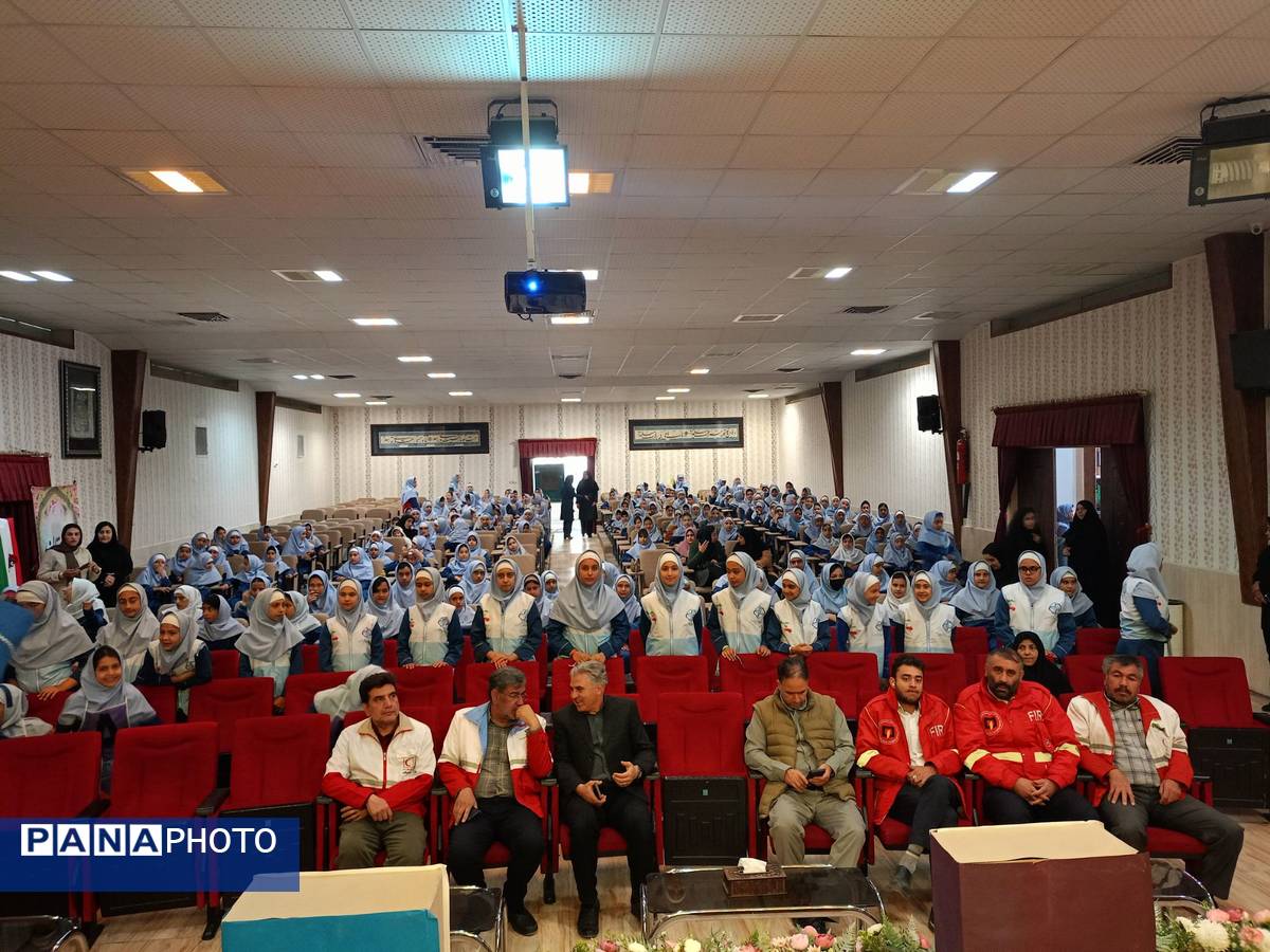  افتتاحیه پارک سلامت و آغاز به کار سفیران محیط یار  دبستان بنت الهدی صدر