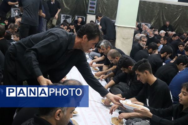 پخت شله مشهدی به مناسبت شب عاشورا 