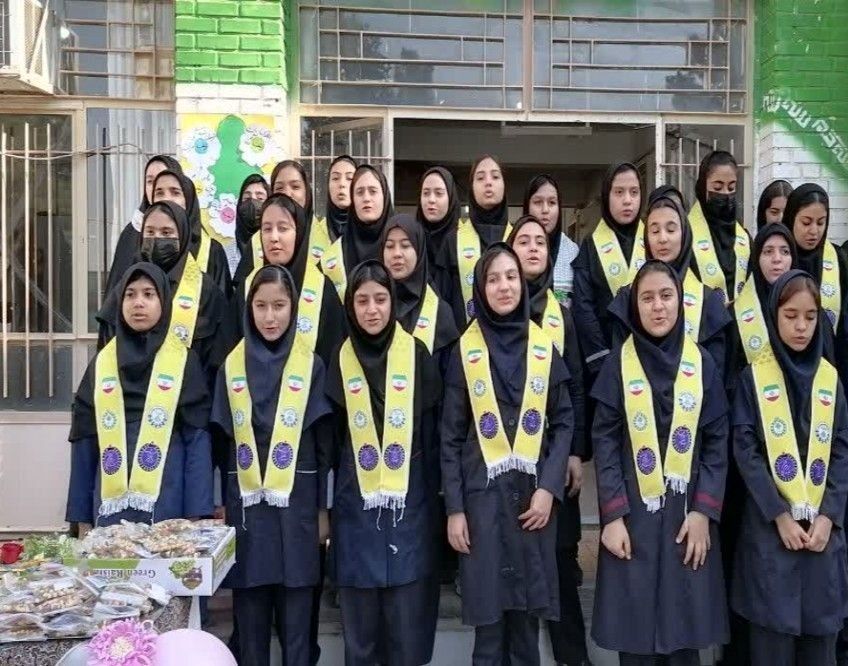 جشن میلاد باسعادت حضرت زینب کبری (س) و روز پرستار در دبیرستان شهید مجید دهنوی نیشابور