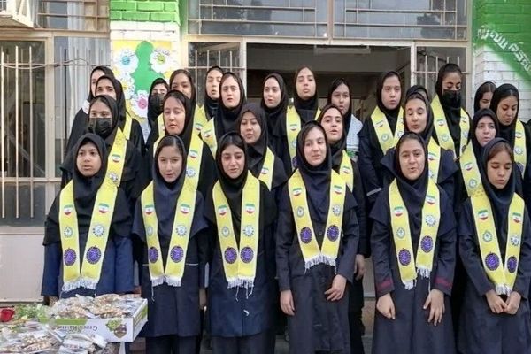 جشن میلاد باسعادت حضرت زینب کبری (س) و روز پرستار در دبیرستان شهید مجید دهنوی نیشابور