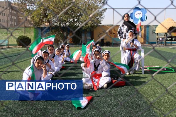 برگزاری المپیاد ورزشی درون مدرسه‌ای در بهارستان‌دو