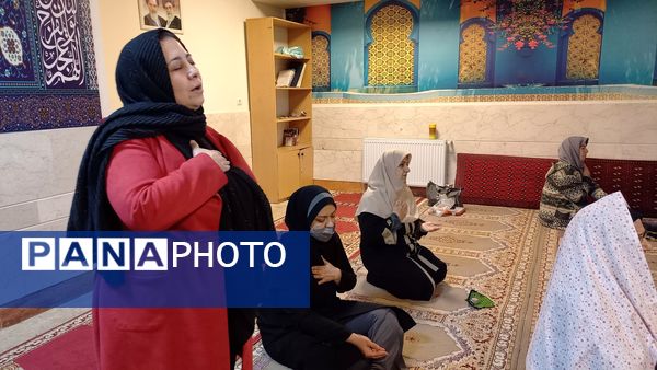 برگزاری محفل انس با قرآن در مرکز پرورش استعدادهای درخشان فرزانگان شهرستان ملارد