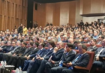 ظرفیت دریایی ایران می تواند سهم مطلوبی در تولید ناخالص داخلی ایجاد کند.