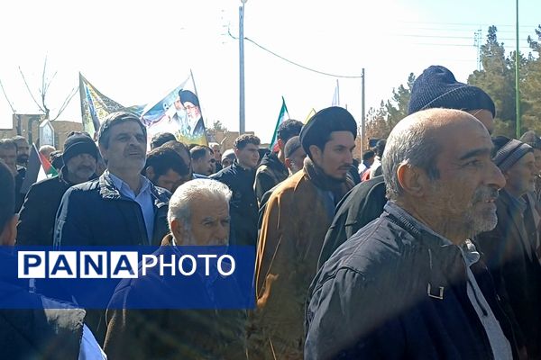 راهپیمایی باشکوه ۲۲ بهمن در شهرستان کوهپایه 