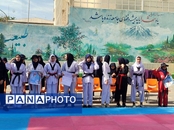 زنگ ورزش ، زنگ نشاط دبیرستان شاهد تکتم ناحیه ۳ مشهد