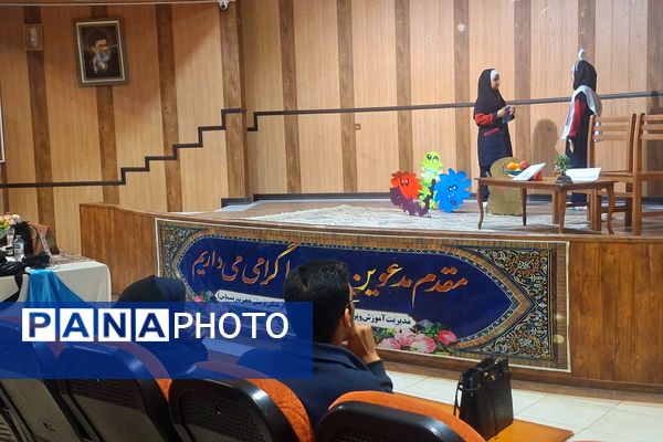ایجاد انگیزه و خلاقیت در دانش‌آموزان با اجرای تئاتر درسی 
