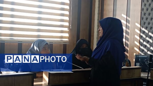 دومین جلسه کارگاه توانمندسازی دانش‌آموزان خبرنگار پانا دختر ناحیه ۲ کرج و شهرستان فردیس