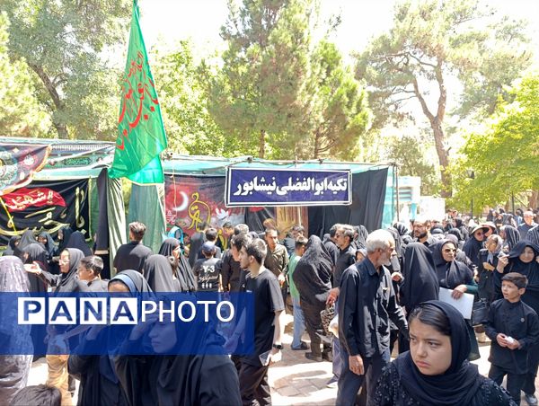 حضور مردم نیشابور در راهپیمایی جاماندگان اربعین حسینی