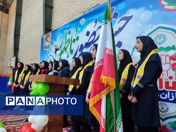 همایش یاوران انقلاب در شهرستان کاشمر 