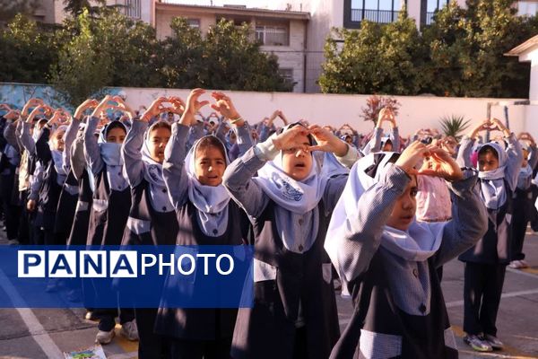 صبحگاه دانش در دبستان رجبی گرگان