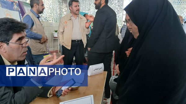 مسئولین کاشمر پای درد و دل مردم نشستند