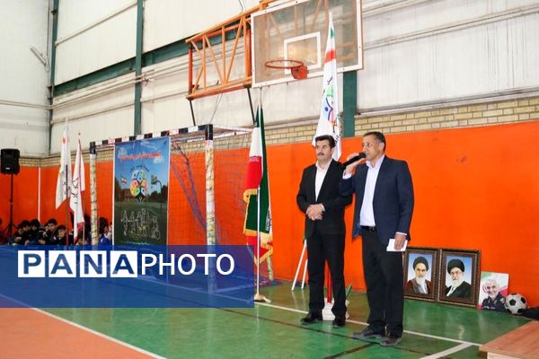 ویژه‌ برنامه گرامیداشت هفته تربیت‌بدنی در دبستان شاهد فرخی مرند