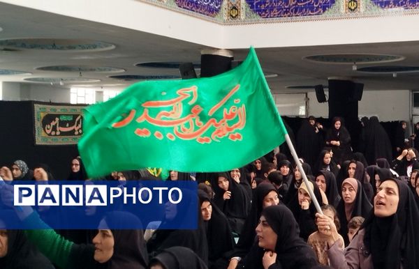 همایش مدافعان حریم خانواده در لردگان 