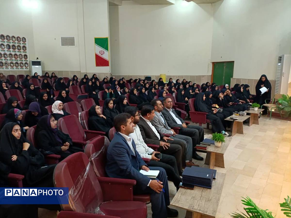 مراسم جشن روز دختر و تجلیل از دختران حافظ قرآن در شهرستان بم
