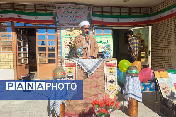 شور و نشاط دانش‌آموزان در روز بازگشایی مدارس شهر سورمق 