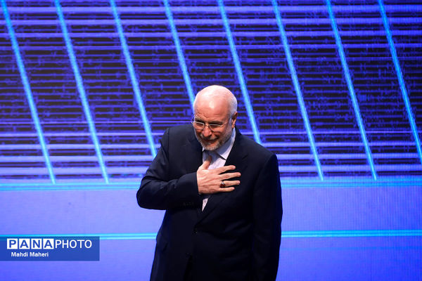 نشست خبری رئیس مجلس شورای اسلامی