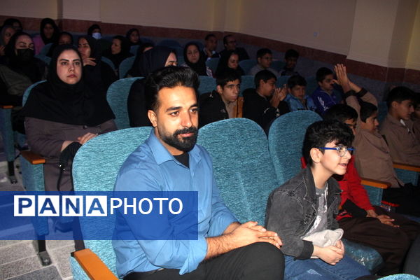 جشن دانش‌آموزان مدارس استثنایی شهرستان بوشهر به‌مناسبت میلاد حضرت زهرا (س) و روز مادر