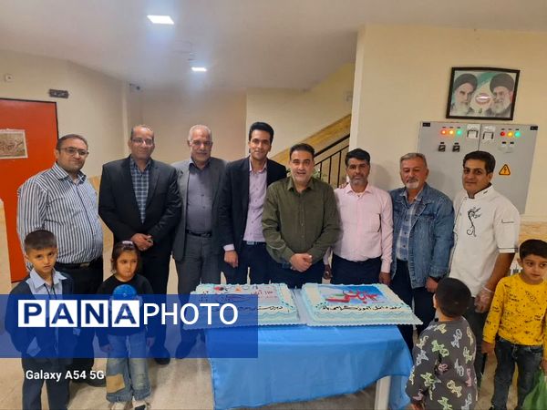 مراسم گرامیداشت روز دانش‌آموز  در دبیرستان حاج مصطفی حاج حسنی